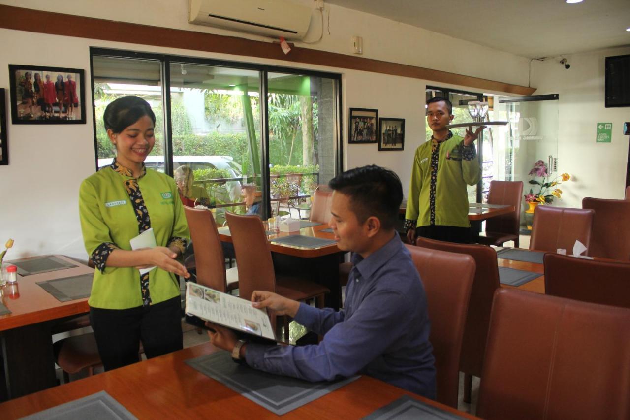 Hotel Grand Karawang Indah Exterior photo